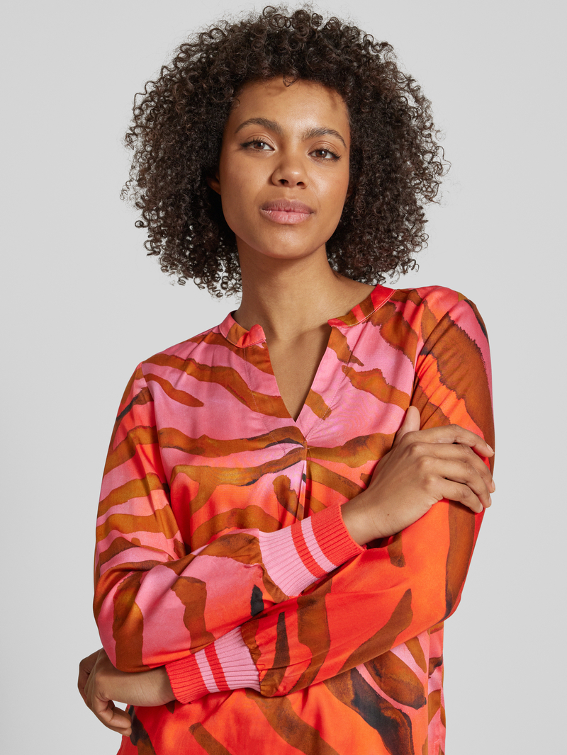 Emily Van den Bergh Regular fit blouse met V-hals