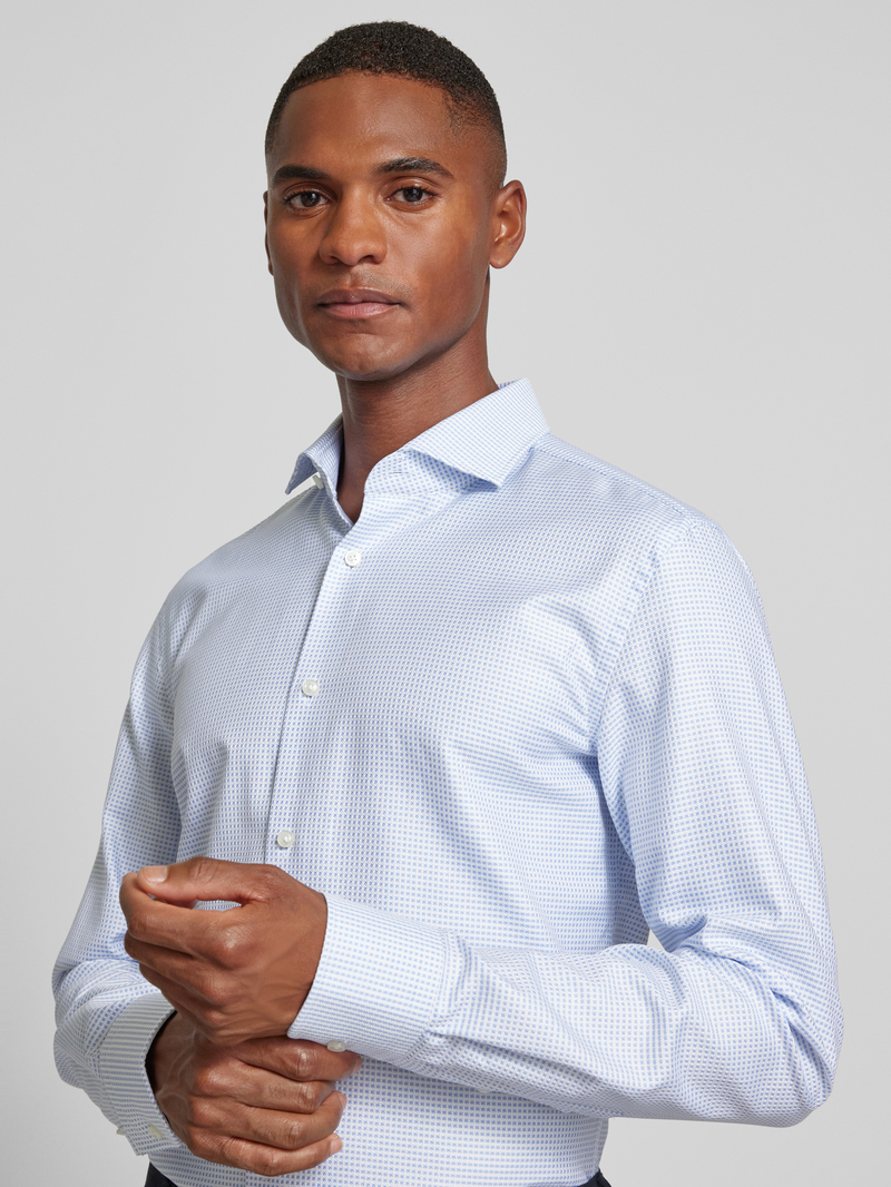 Boss Slim fit zakelijk overhemd met knoopsluiting model 'Hank'