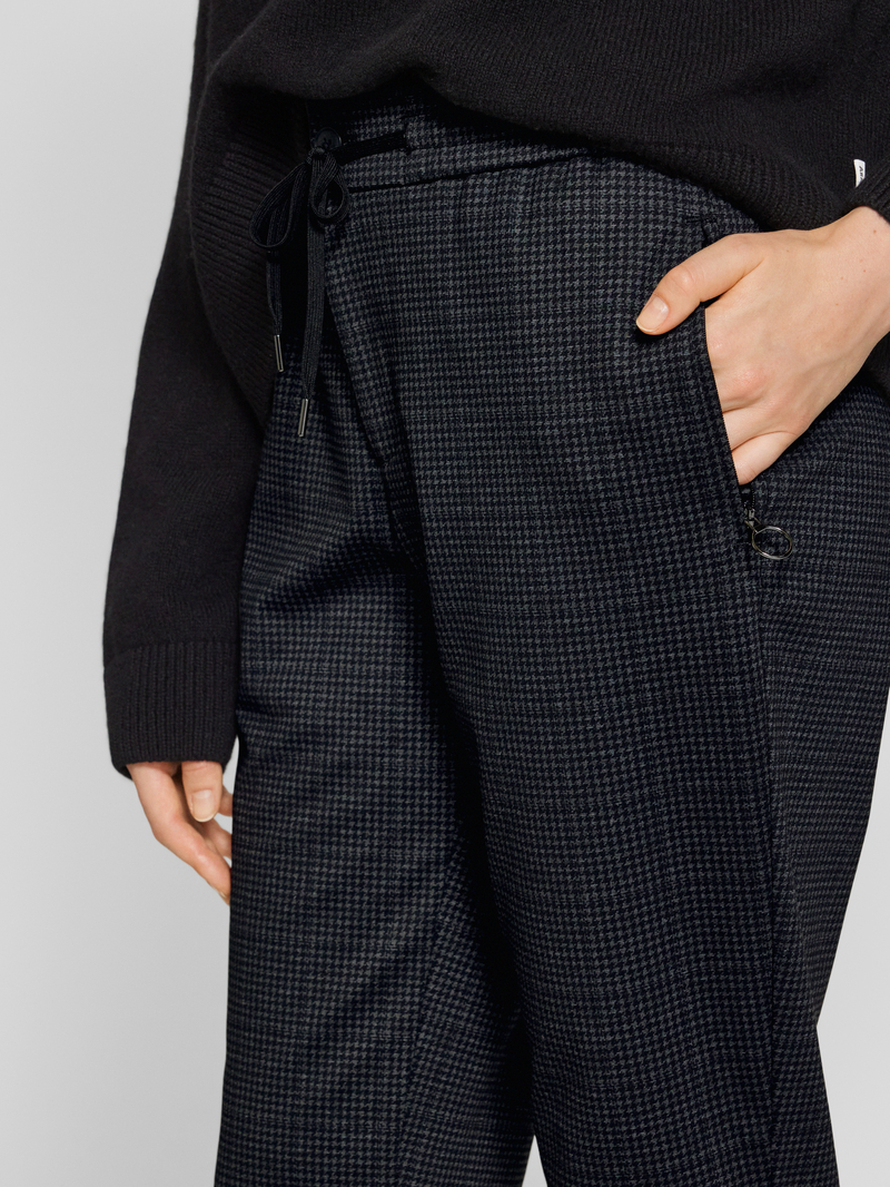 s.Oliver RED LABEL Joggingbroek met ritszakken
