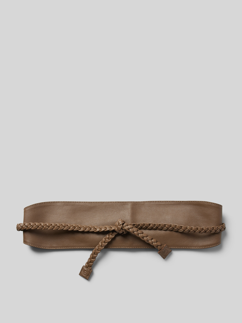 tamaris Riem van leer met knoopdetail