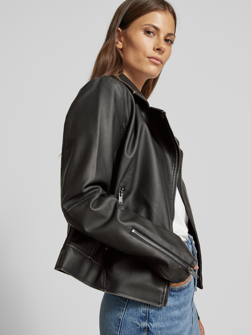 Vila Jack in leerlook model 'CARA'