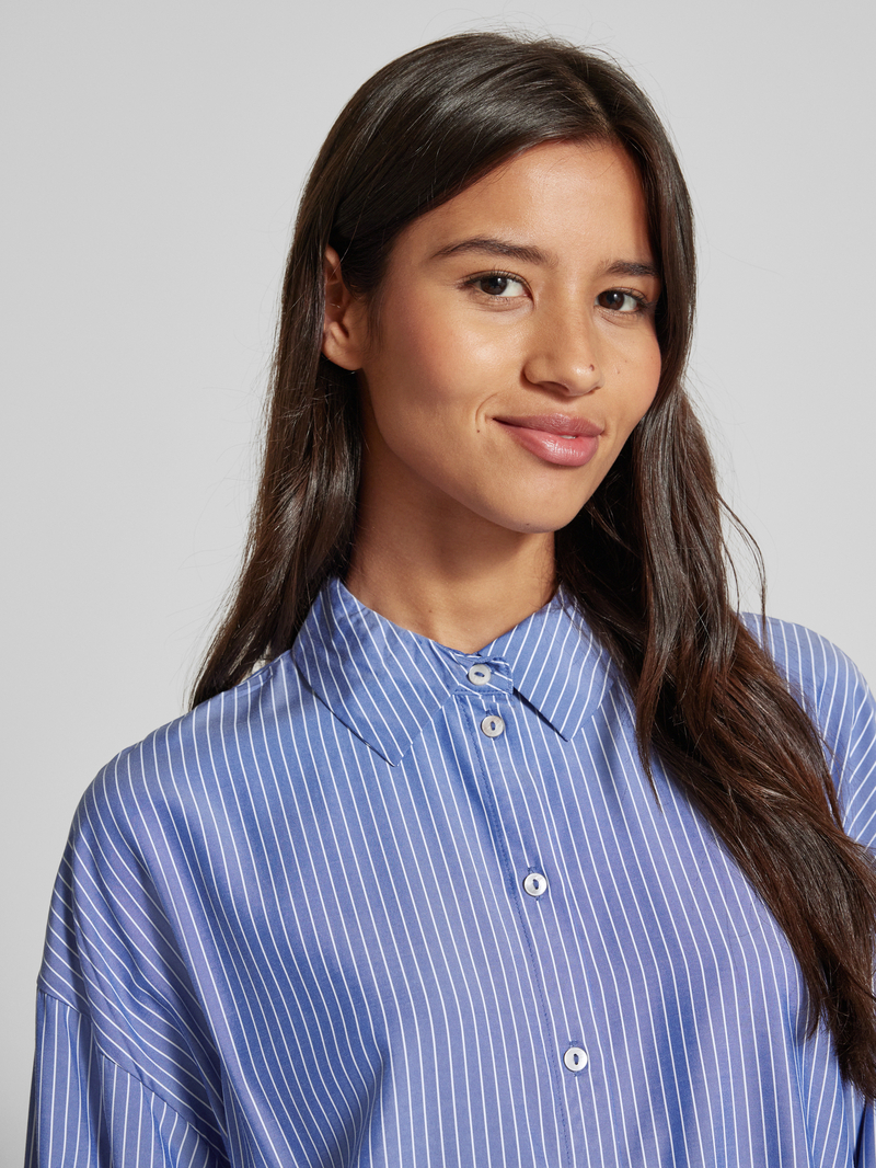 Vero Moda Oversized shirt met lange mouwen model 'NORA'