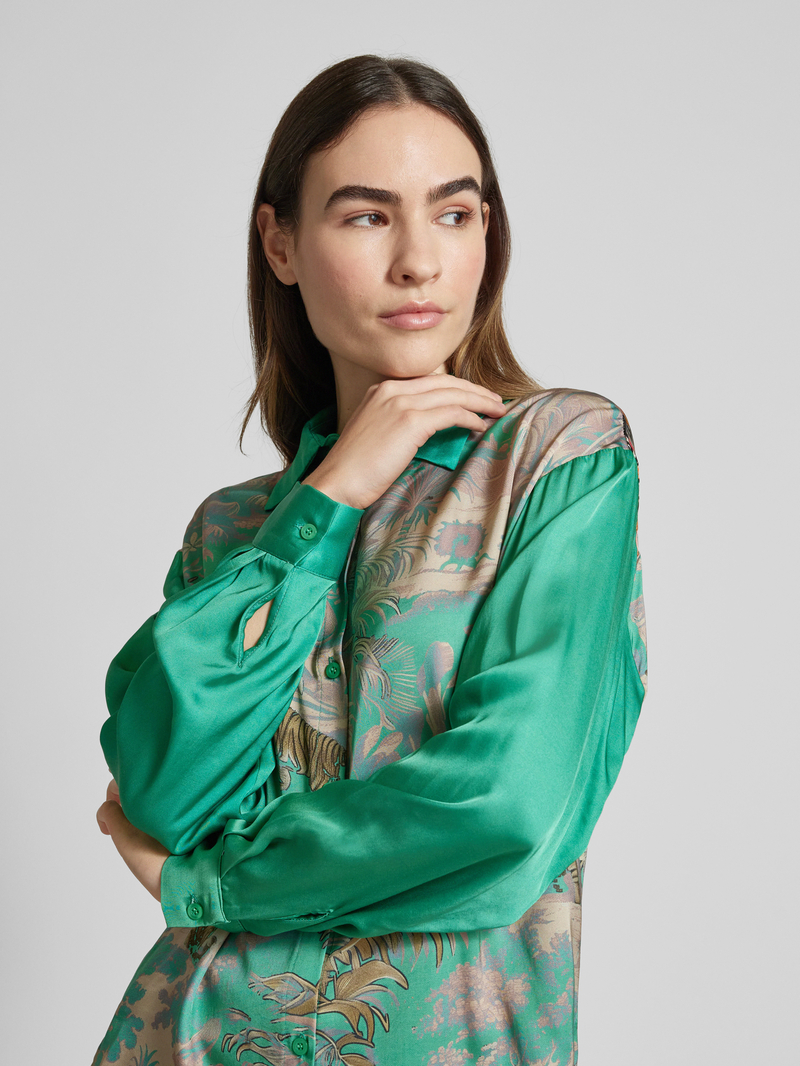 miss goodlife Regular fit blouse met platte kraag model 'Tiger in the Jungle'