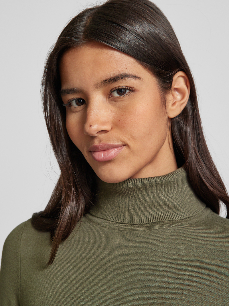 s.Oliver RED LABEL Regular fit fijngebreide pullover van viscosemix met col