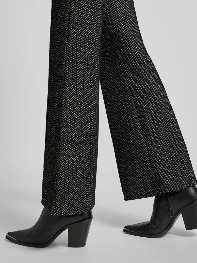 Buena Vista Flared cut stoffen broek met structuurmotief model 'Antigua'