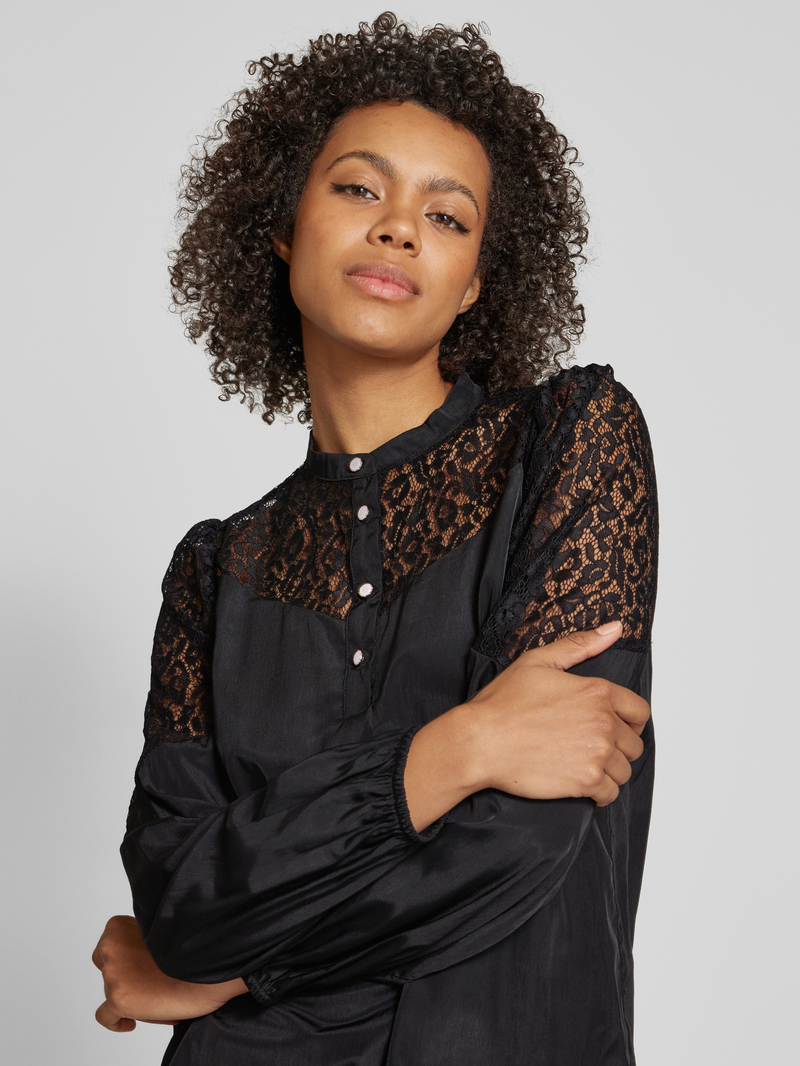 FREE QUENT Regular fit blouse met gehaakt kant model 'VIALU'