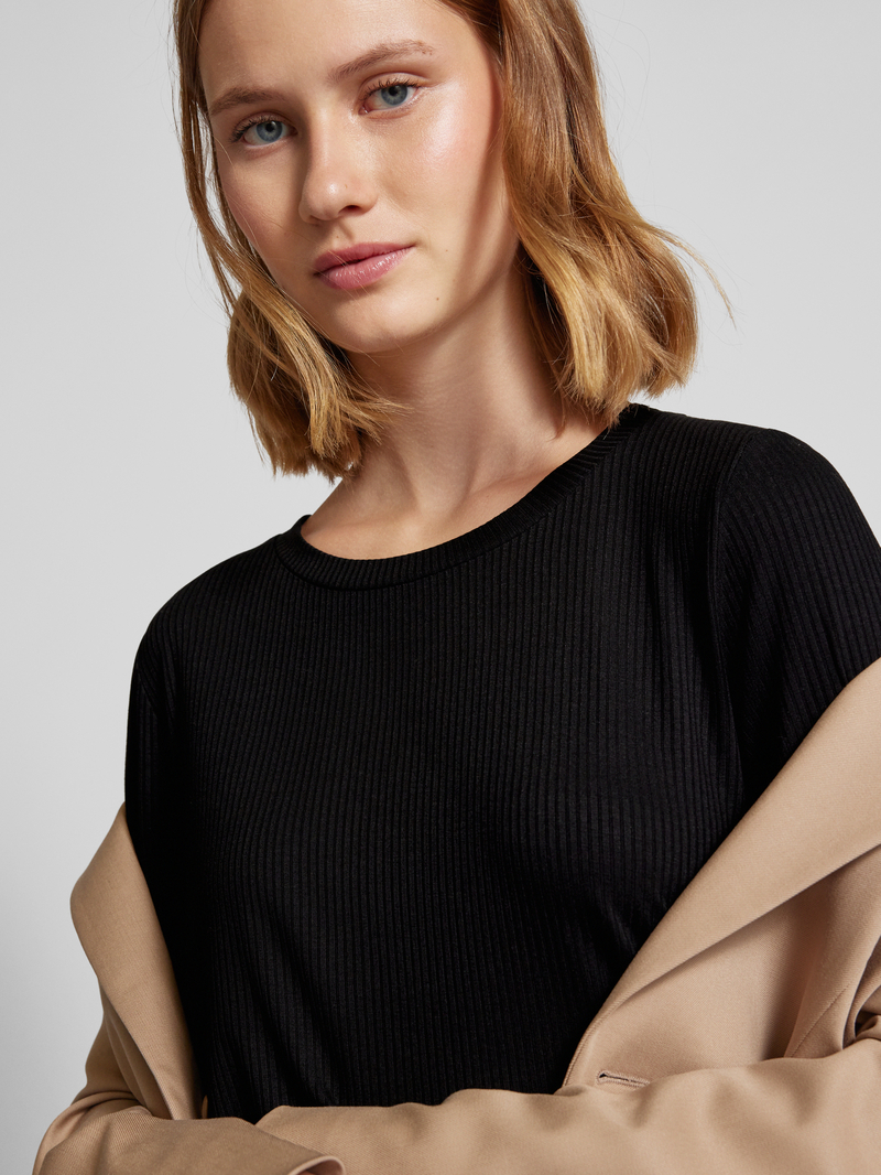 Kaffe T-shirt met geschulpte zoom