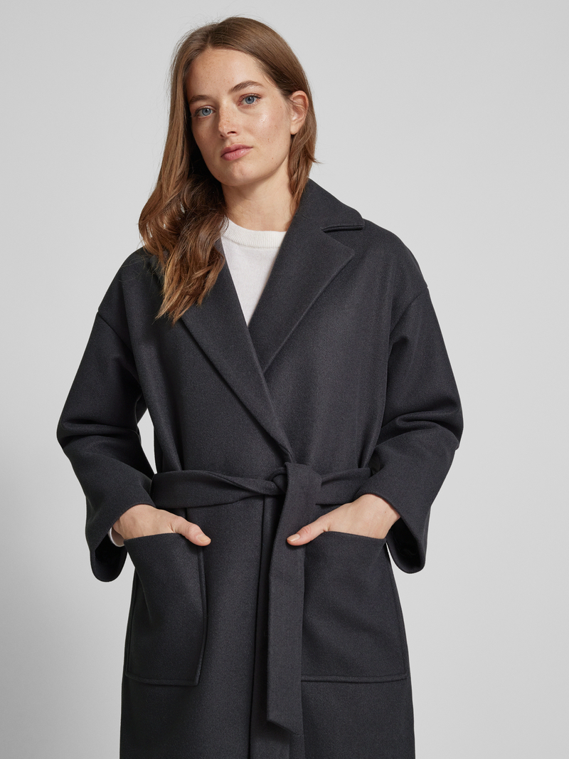 Ichi Lange jas met strikceintuur model 'Jannet'