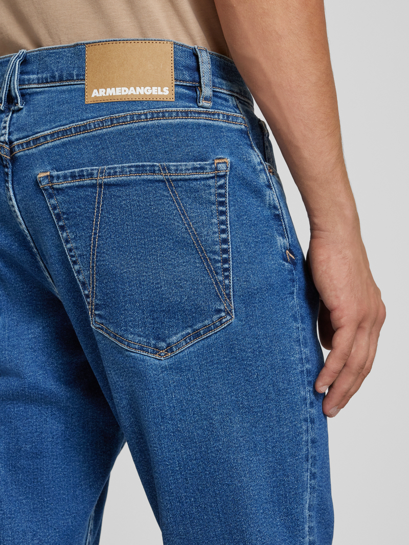 ARMEDANGELS Tapered fit jeans in 5-pocketmodel model 'AARJO TARPA'