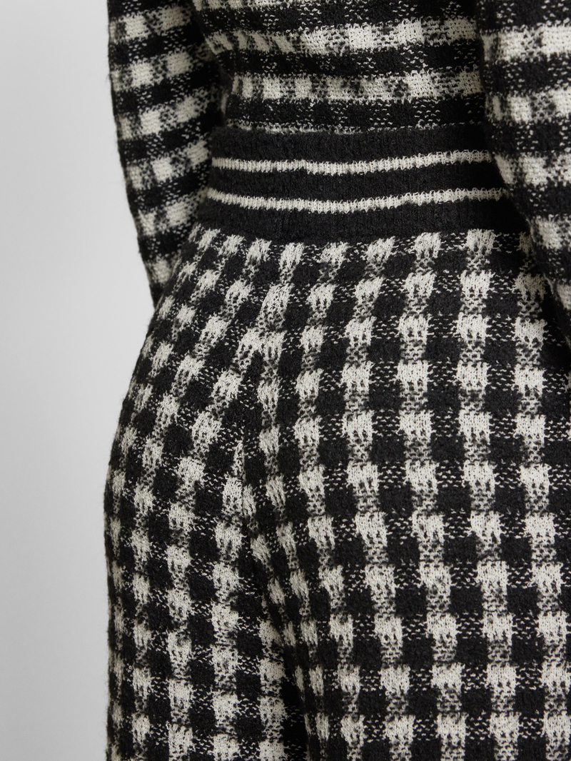 s.Oliver BLACK LABEL Wide leg gebreide broek van wolmix met ruitmotief