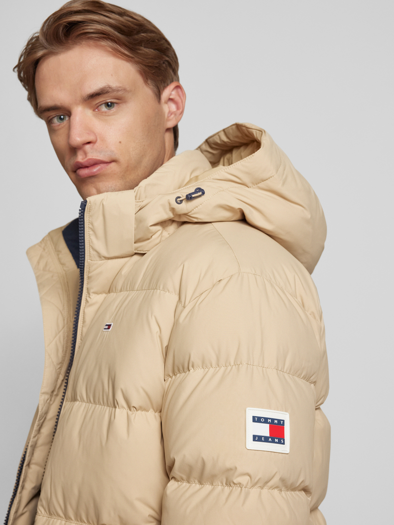 Tommy Jeans Regular fit donsjack met veren