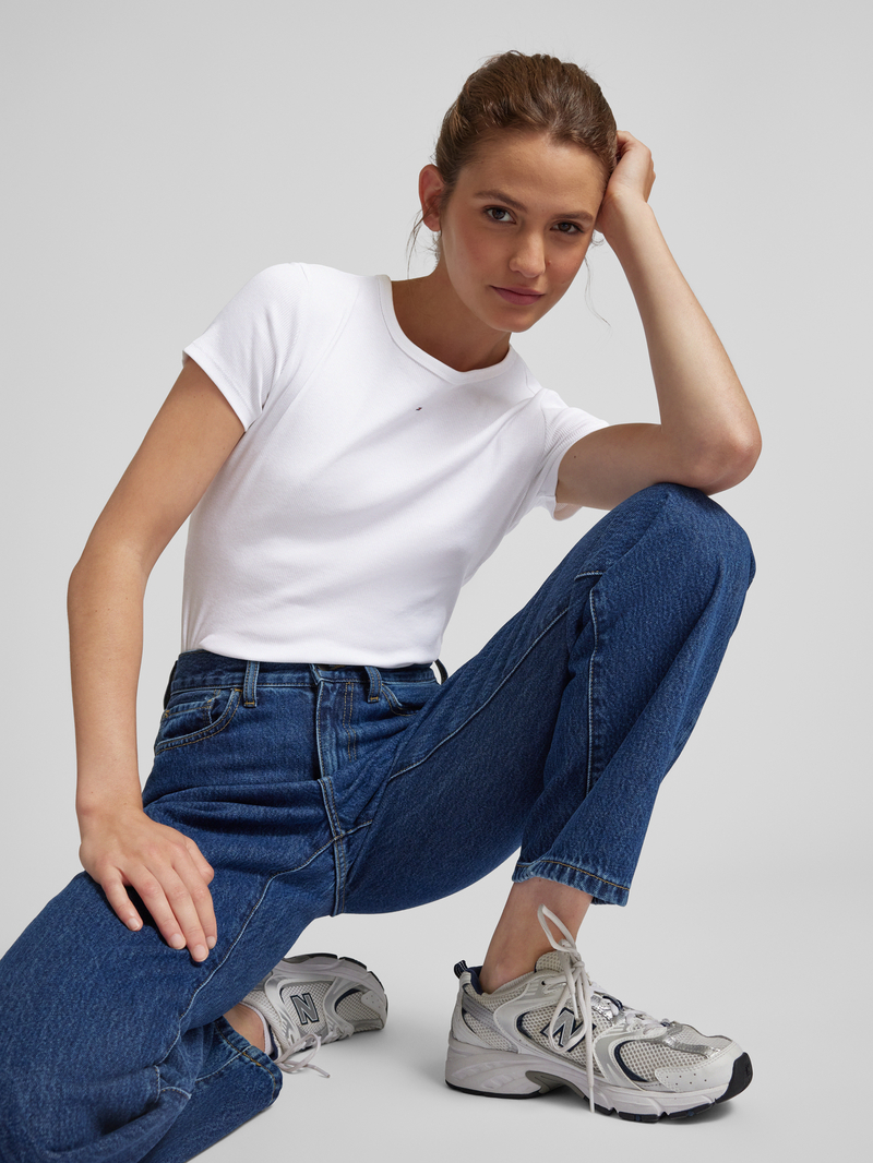 Tommy Jeans Slim fit T-shirt met labelstitching