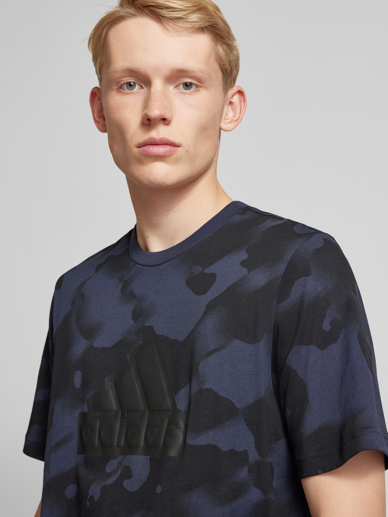 ADIDAS SPORTSWEAR T-shirt met labelprint