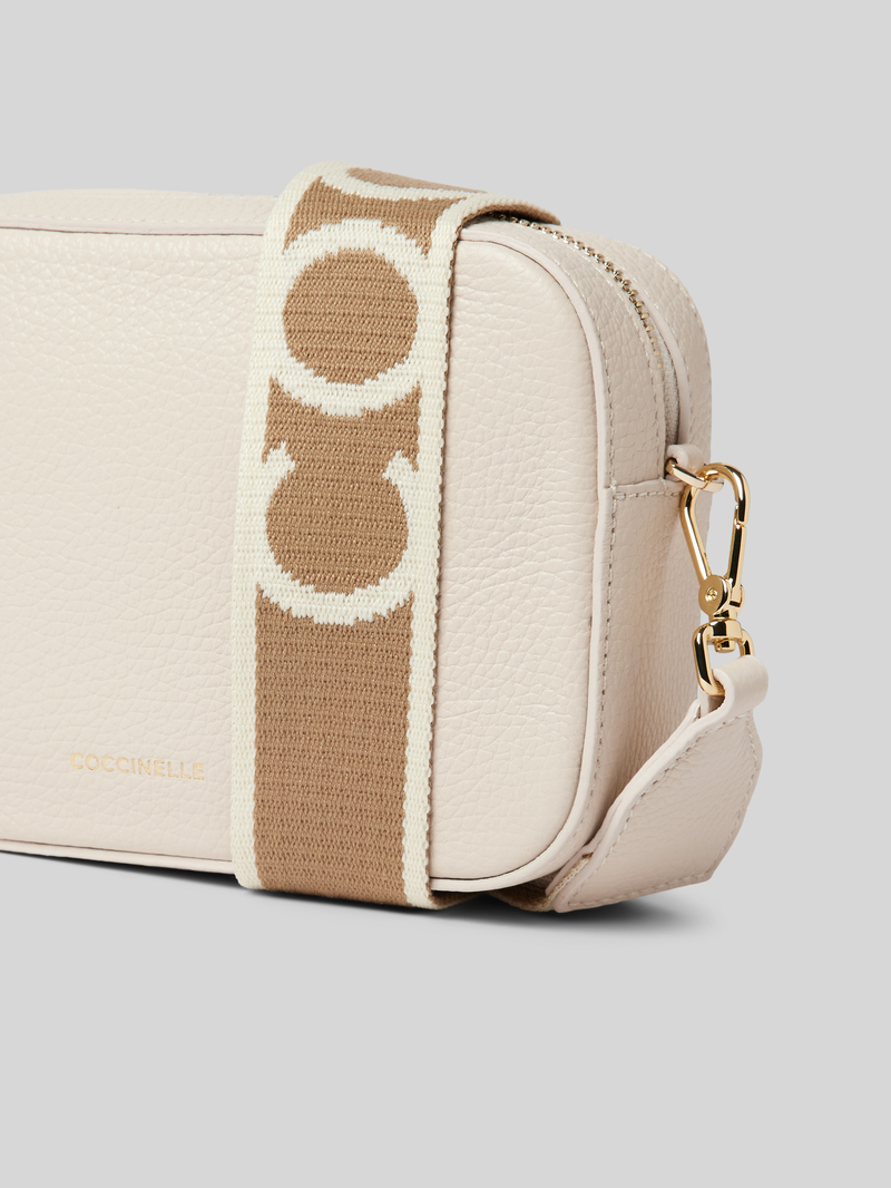 Coccinelle Leren schoudertas met labelopschrift model 'TEBE'