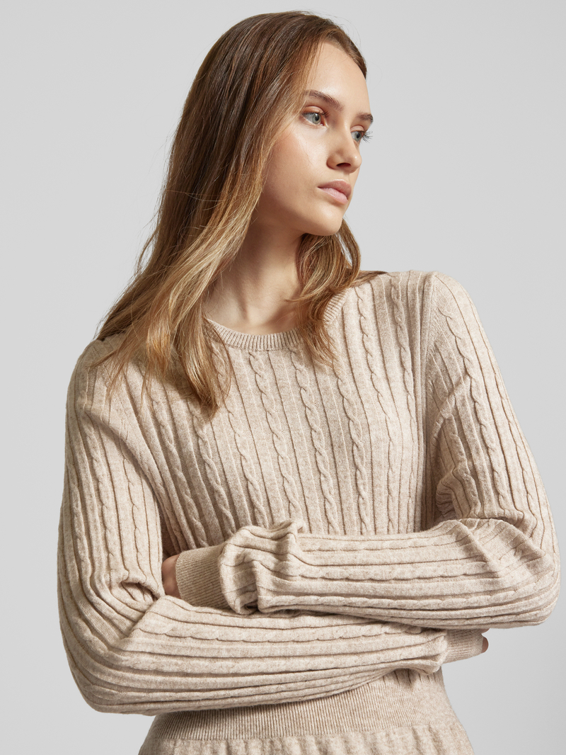 Only Knielange gebreide jurk met ronde hals model 'FIA'