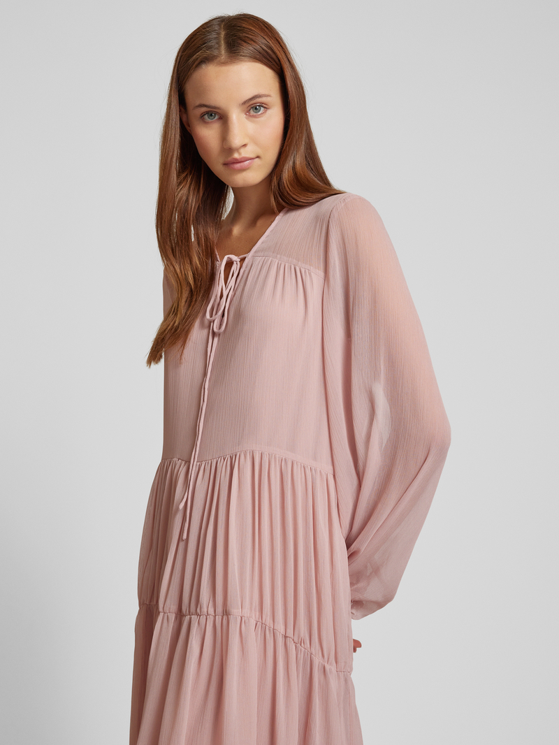 Vila Maxi-jurk in laagjeslook model 'KALE'