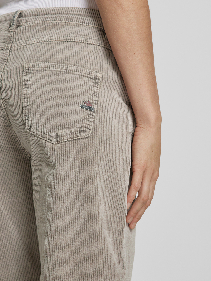 Buena Vista Corduroy broek met steekzakken model 'Ballon'