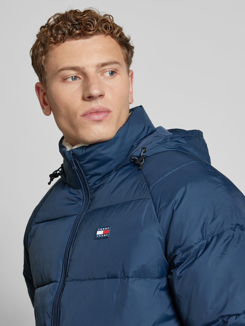 Tommy Jeans Gewatteerd jack met logostitching model 'VAIL'
