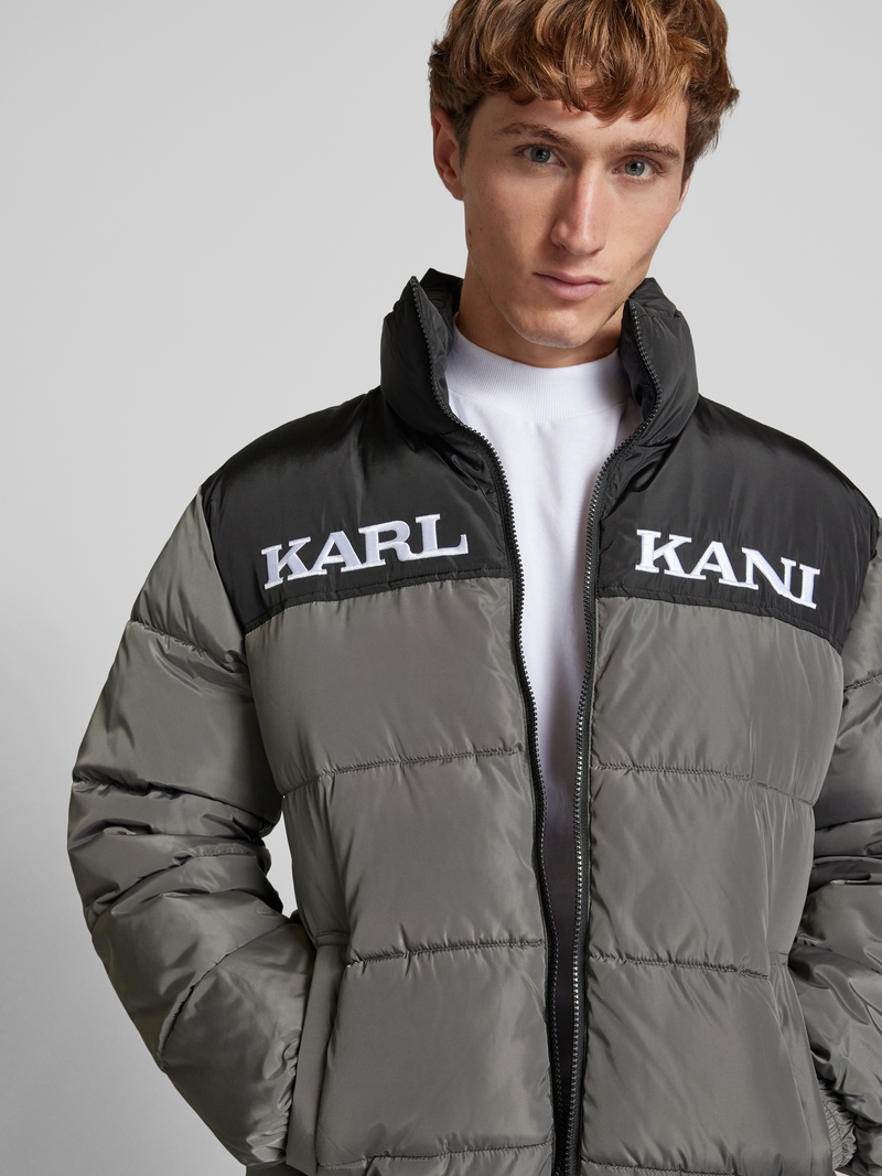 Karl Kani Gewatteerd jack met labelstitching
