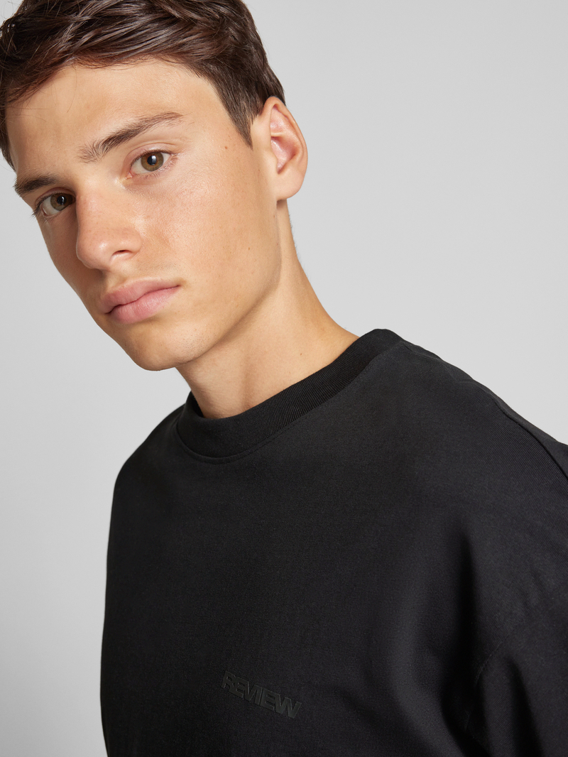REVIEW Essentials oversized T-shirt