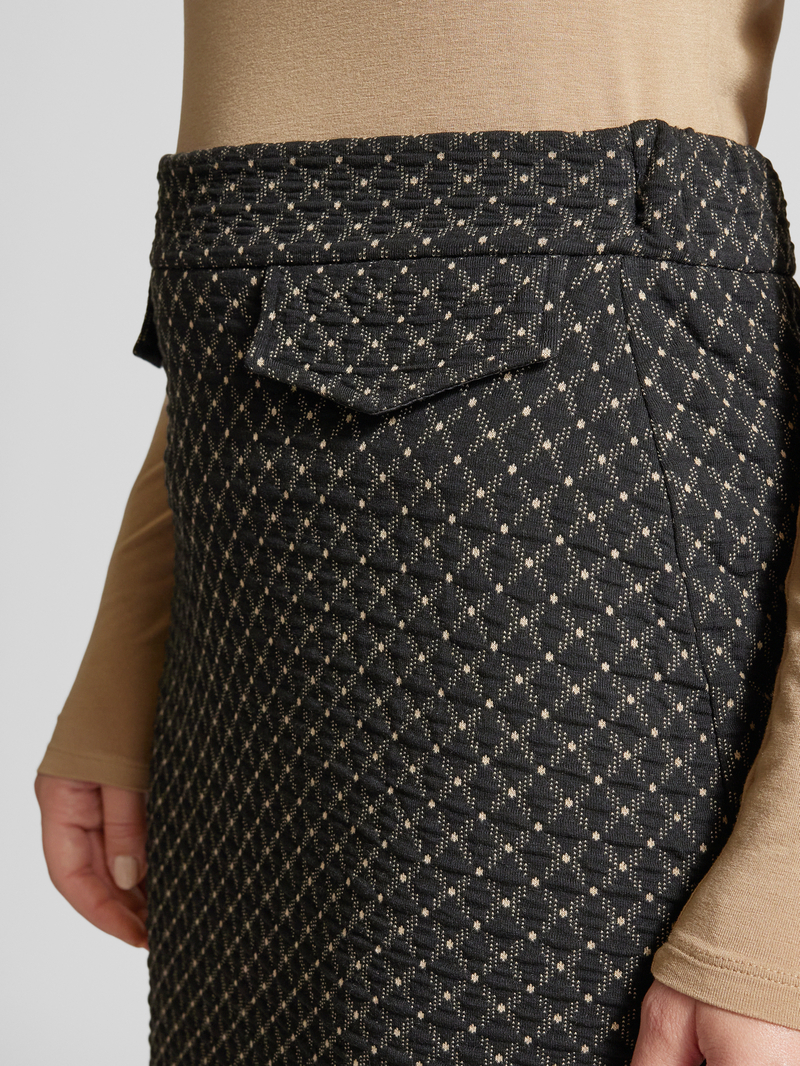MORE & MORE Knielange rok met klepzakken