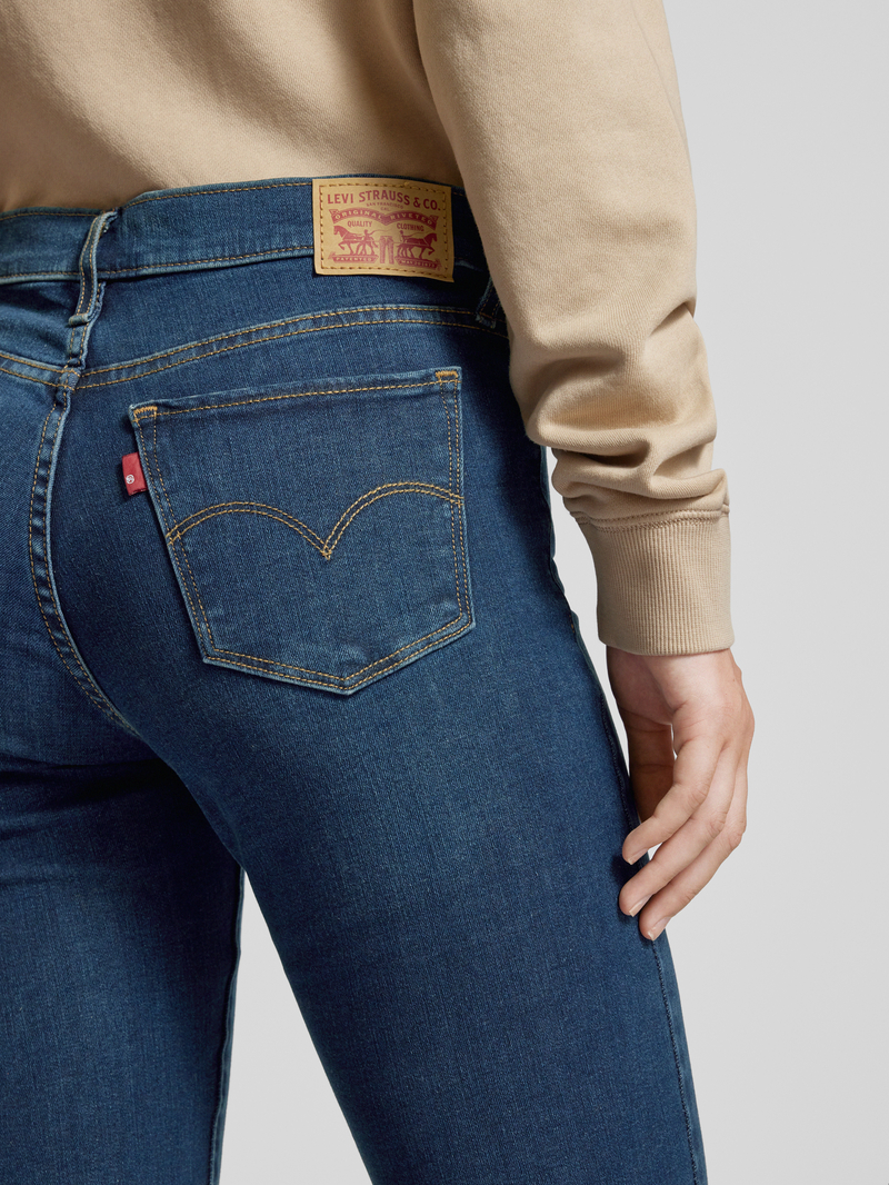 Levi's 300 Shaping slim fit jeans in 5-pocketmodel
