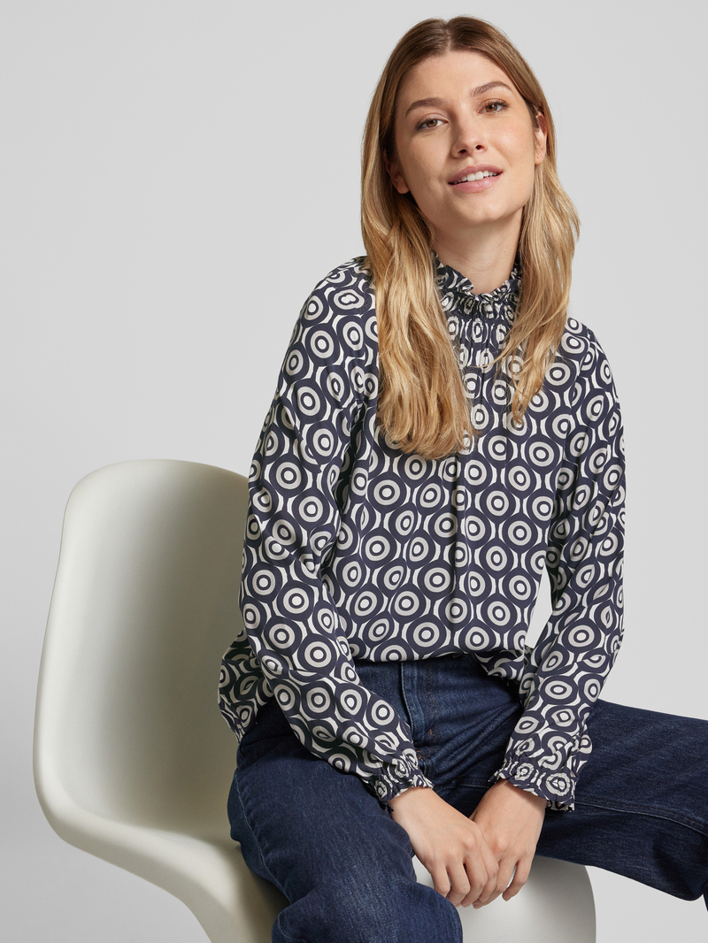 Emily Van den Bergh Regular fit blouse van viscose met opstaande kraag
