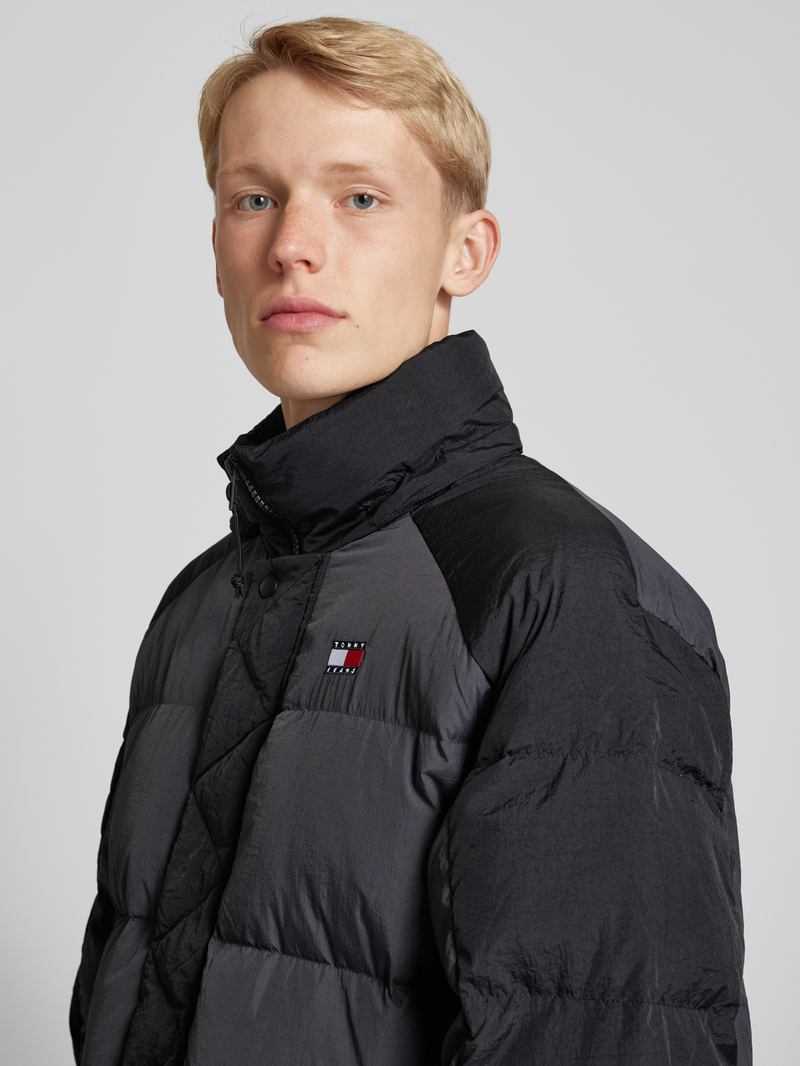Tommy Jeans Gewatteerde jas met capuchon