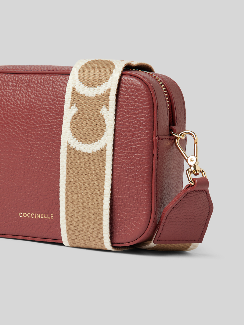 Coccinelle Leren schoudertas met labelopschrift model 'TEBE'
