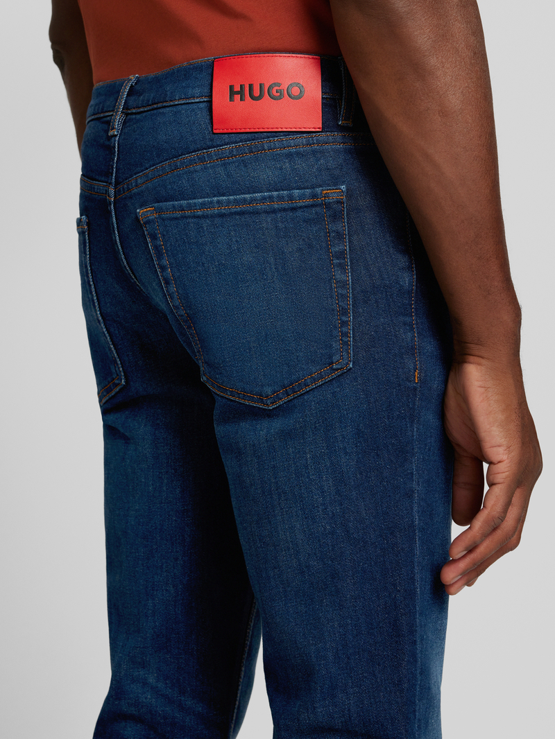 HUGO Tapered fit jeans in 5-pocketmodel