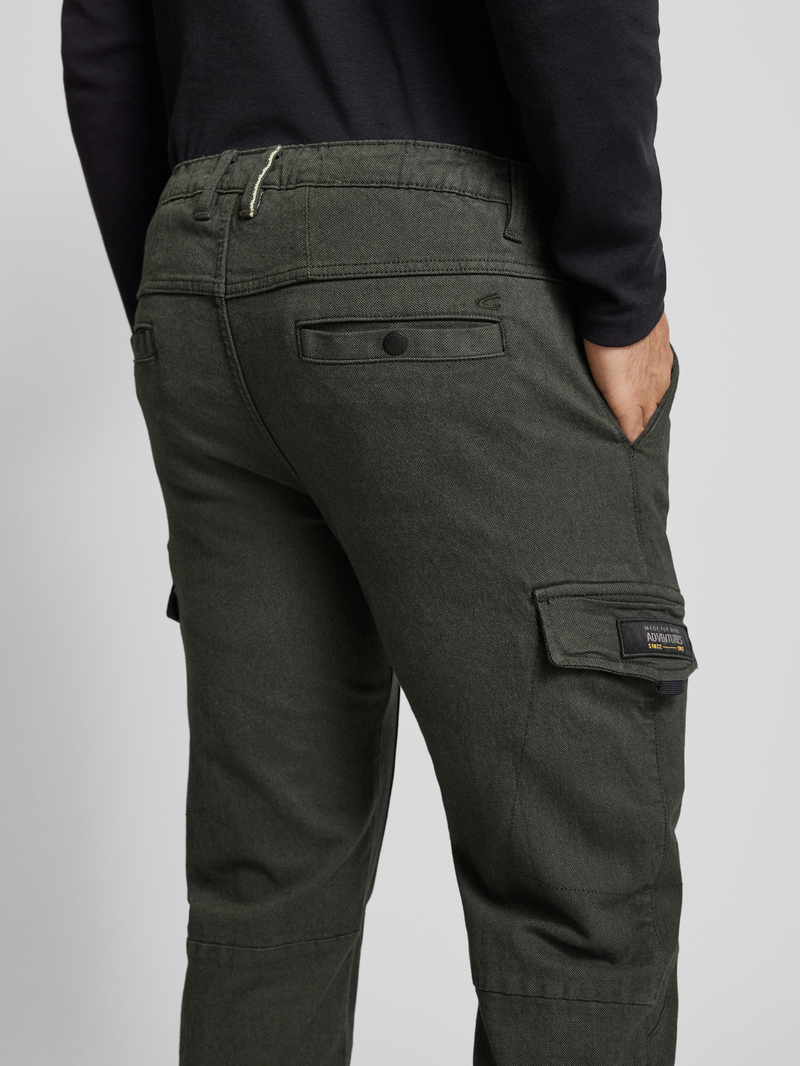 camel active Slim fit cargobroek met steekzakken