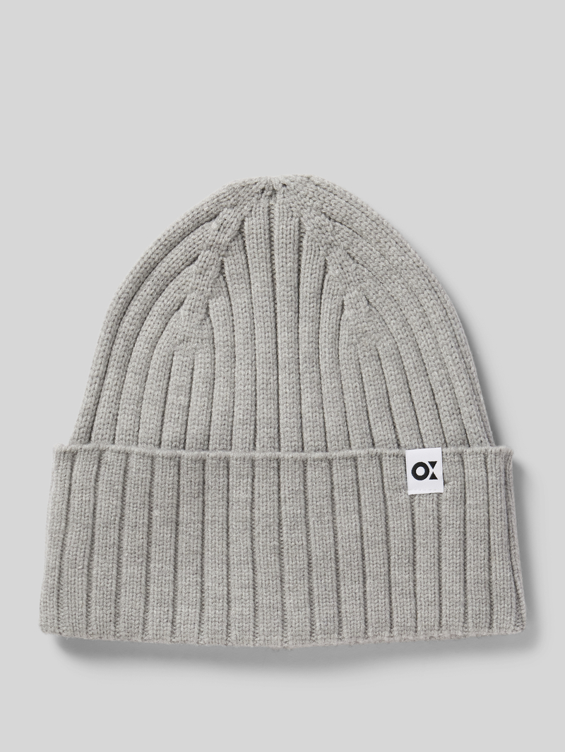 Opus Beanie met labeldetail, model 'Adela'