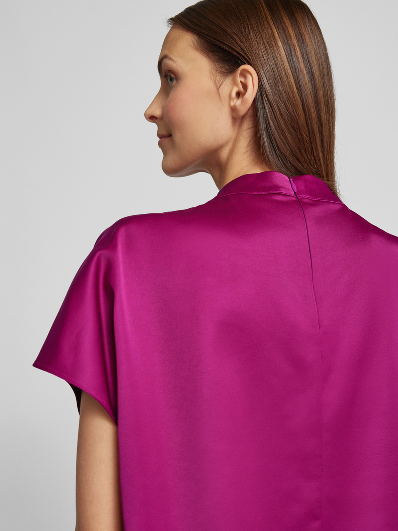 s.Oliver BLACK LABEL Loose fit satijnen blouse met korte mouwen en extra brede schouders