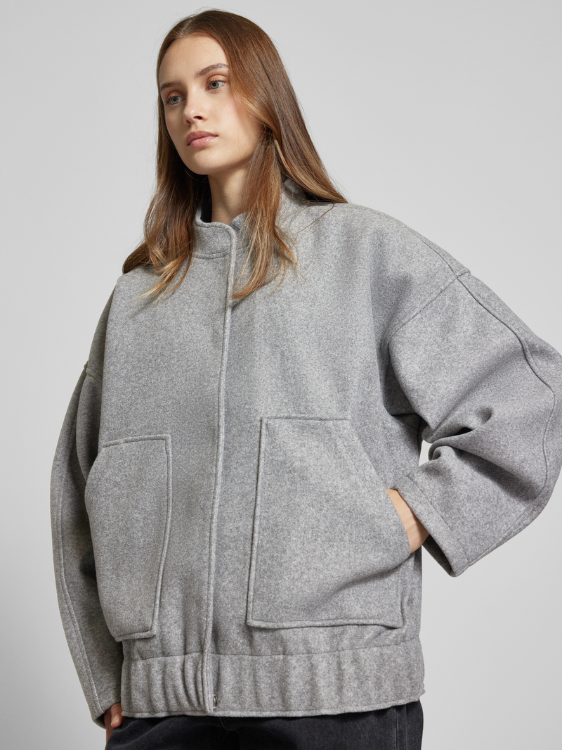 Noisy May Jack met opstaande kraag model 'HALSTON'