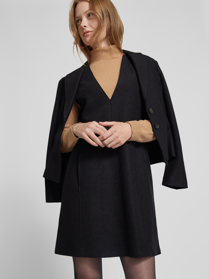 Marc Cain Mini-jurk met V-hals