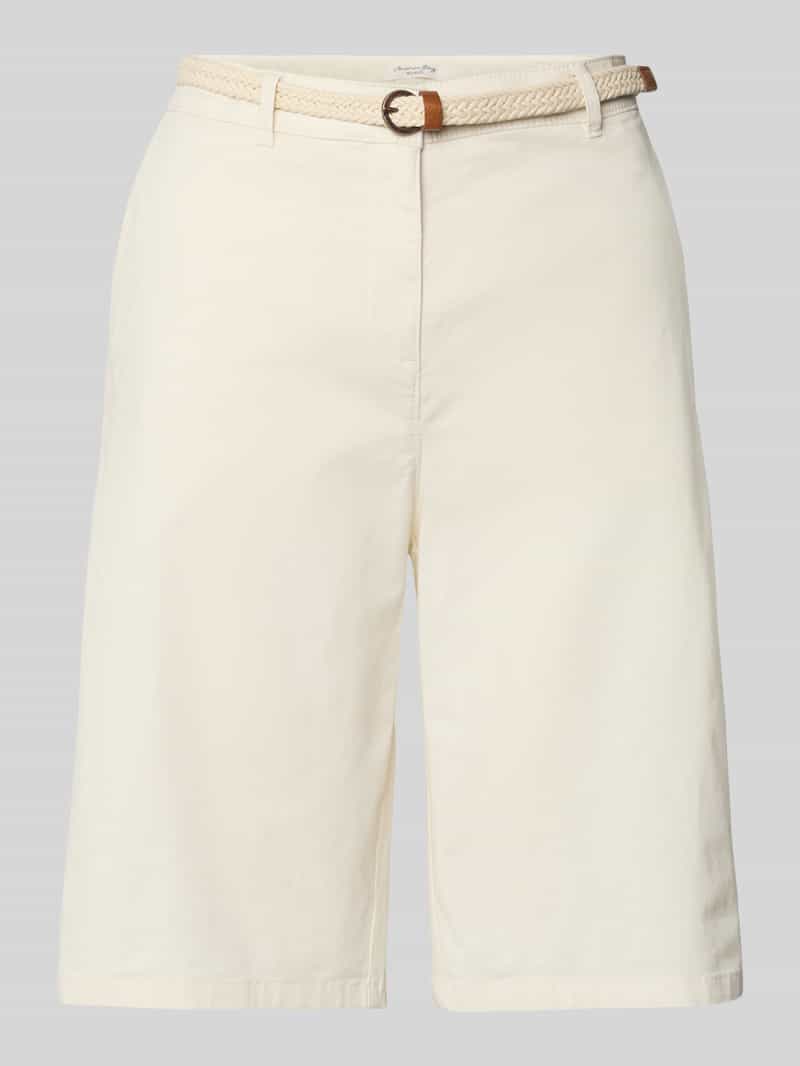 Christian Berg Woman Bermuda met riem en Franse steekzakken