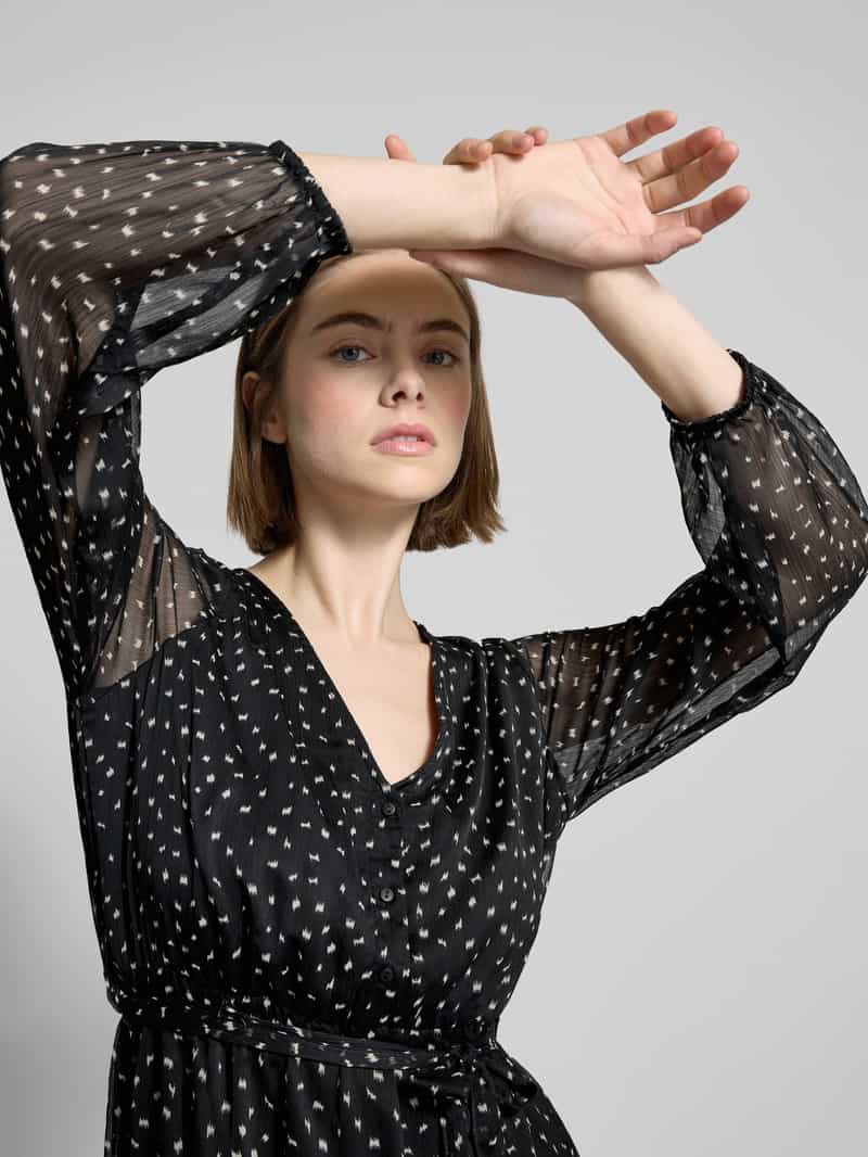 Only Getailleerde midi-jurk met all-over motief