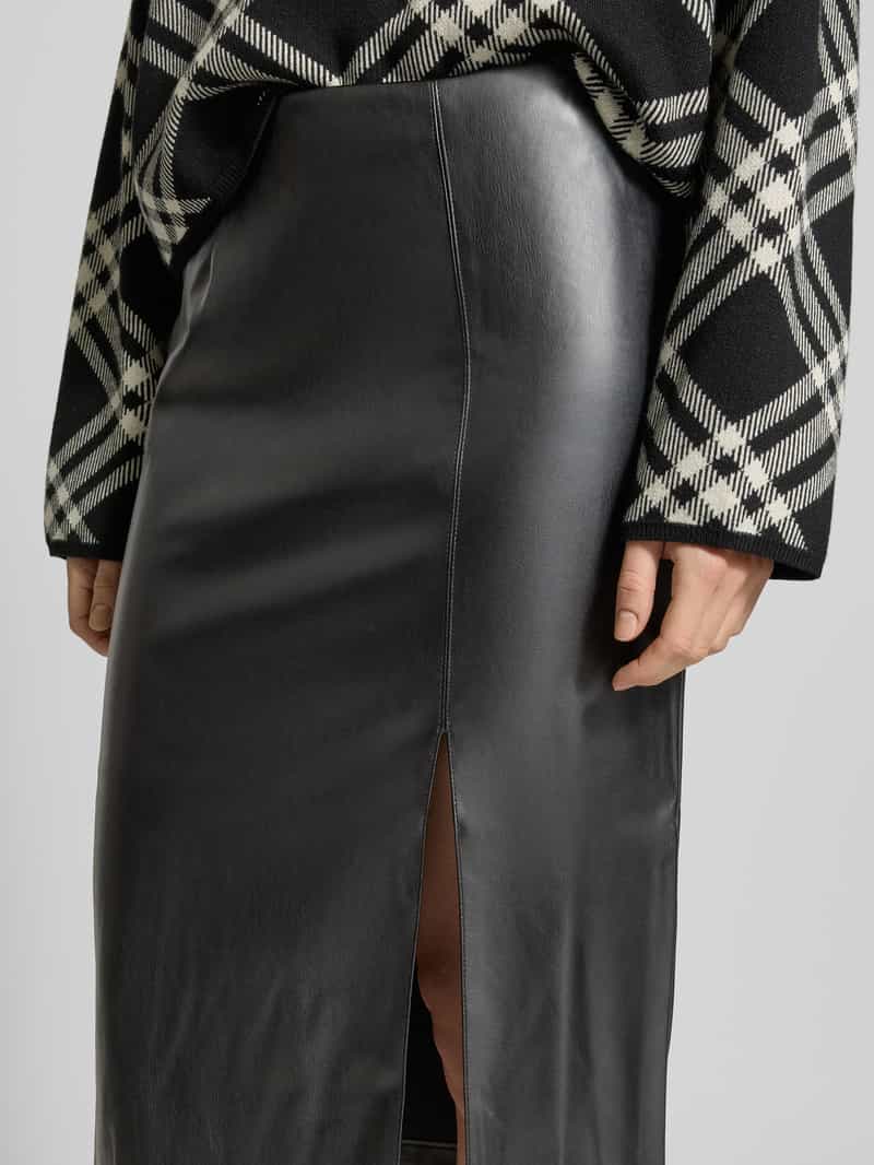 Noisy May Midirok in leerlook
