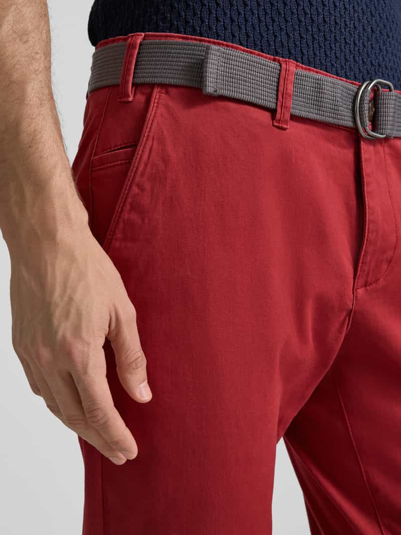 MCNEAL Slim fit chino met riem