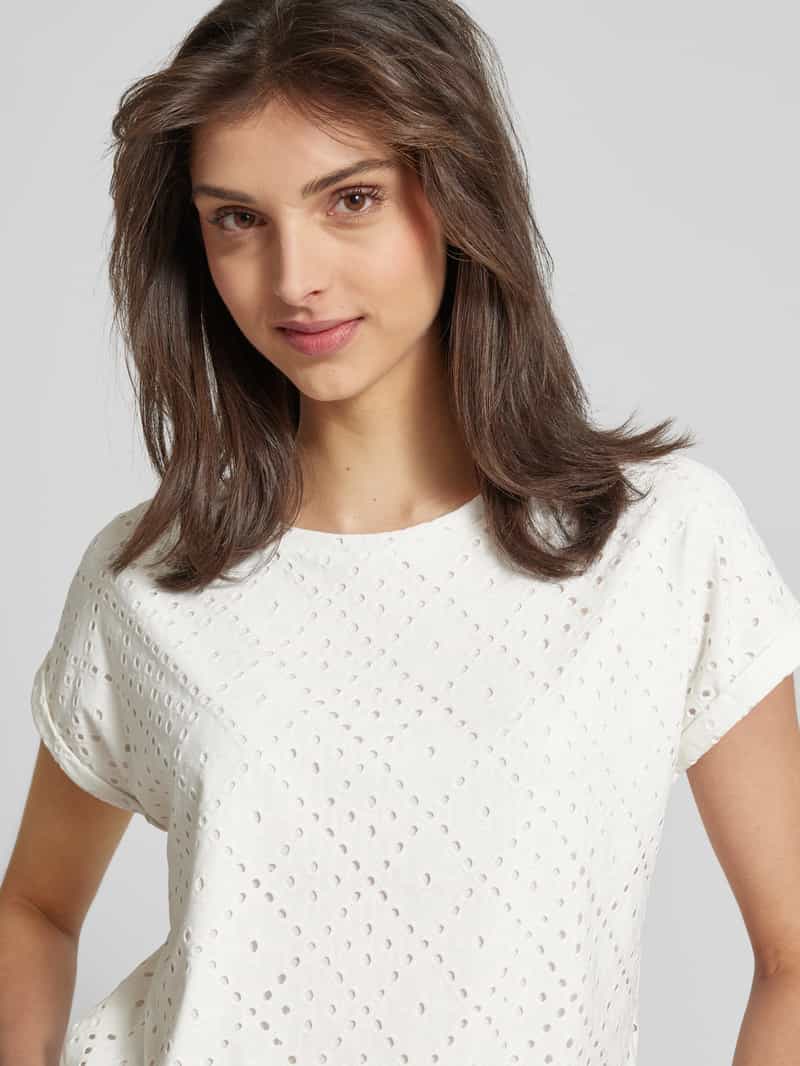 Vero Moda Relaxed fit T-shirt met broderie anglaise model 'TASSA'