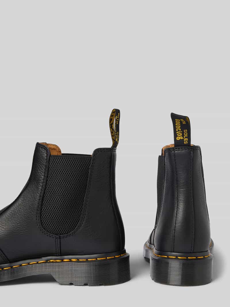 Dr. Martens Chelsea boots van leer met siernaad