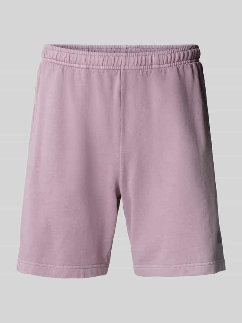 Regular fit sweatshorts met labeldetail