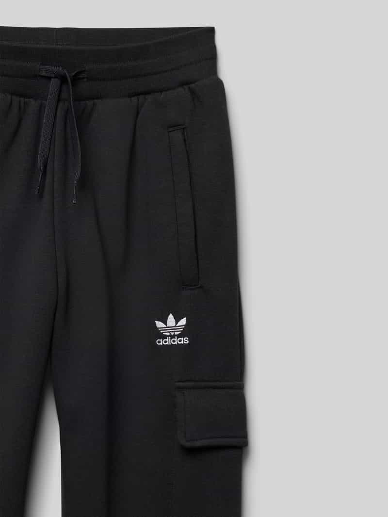 adidas Originals Regular fit sweatpants met cargozakken
