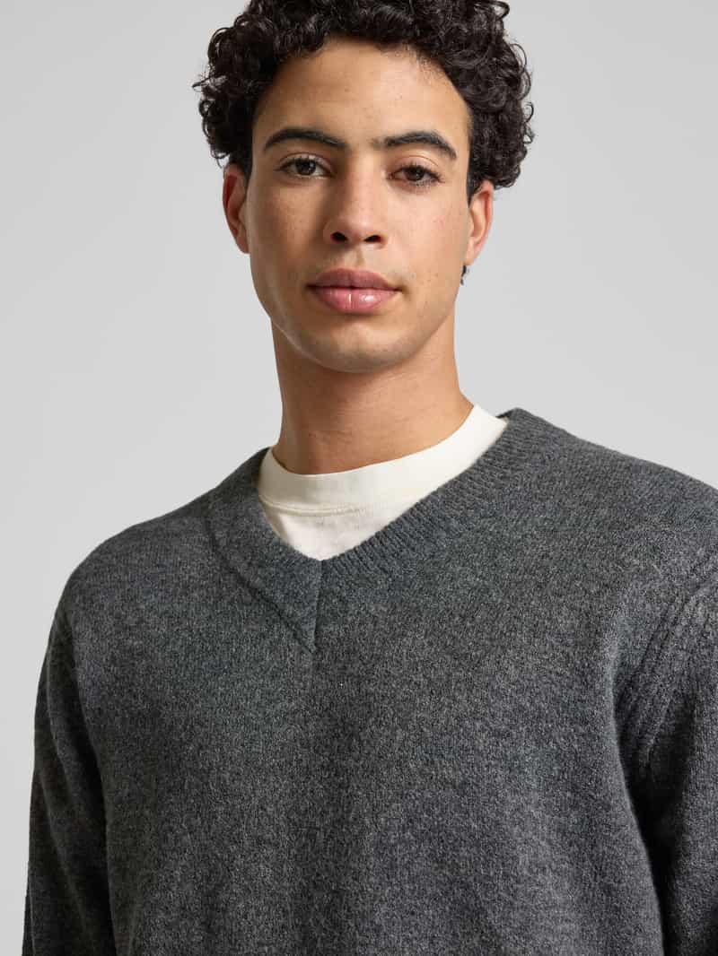 Only & Sons Relaxed fit gebreide pullover met V-hals model 'MOVE'