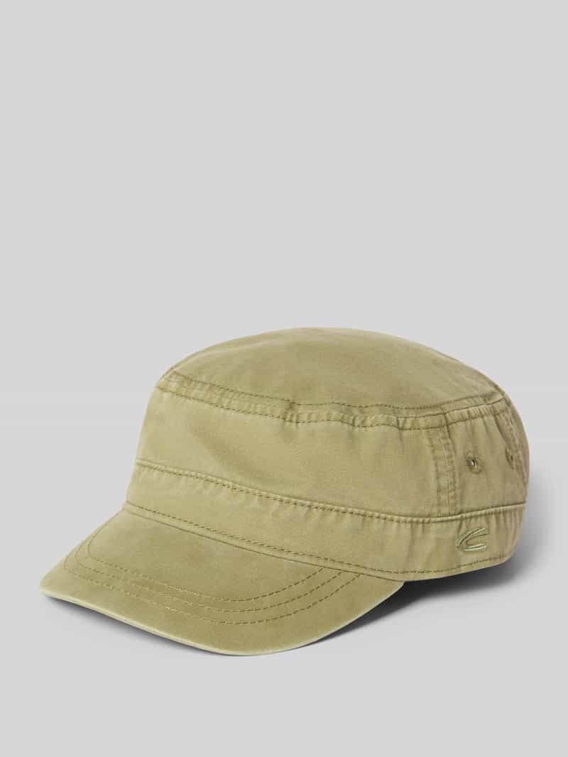Military cap met gestikt logo