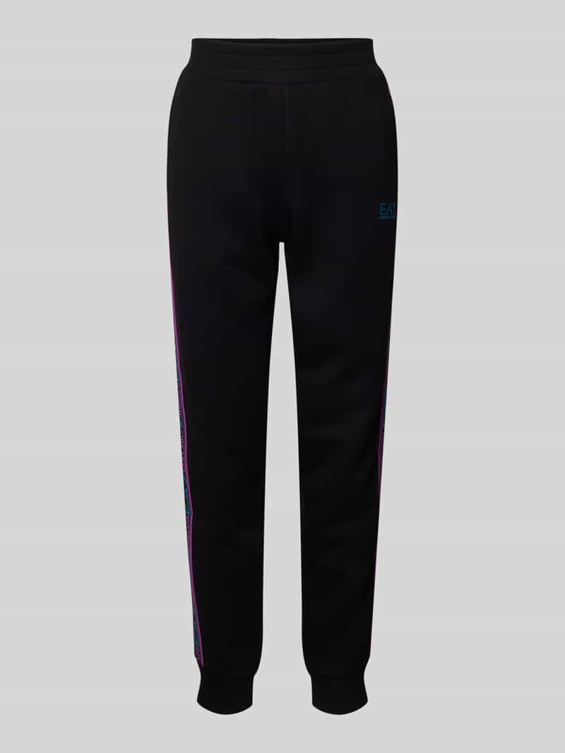 EA7 Emporio Armani Tapered fit sweatpants met labeldetails