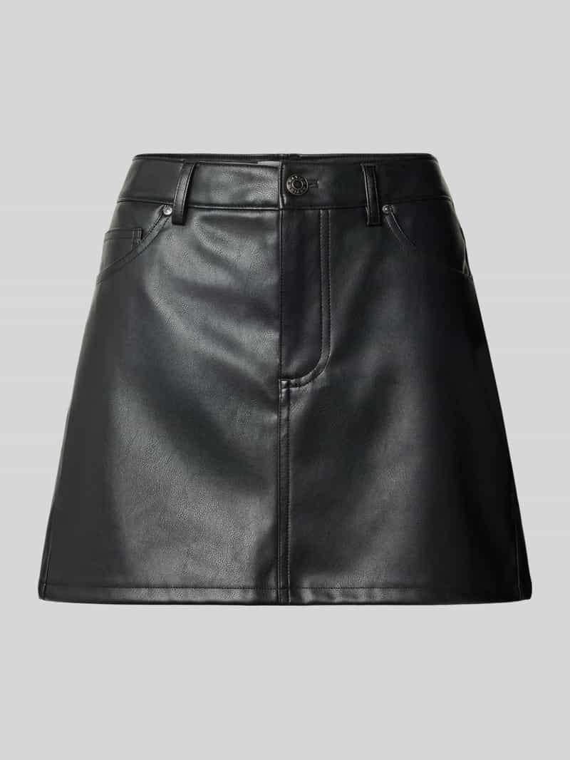REVIEW Minirok in leerlook met steekzakken