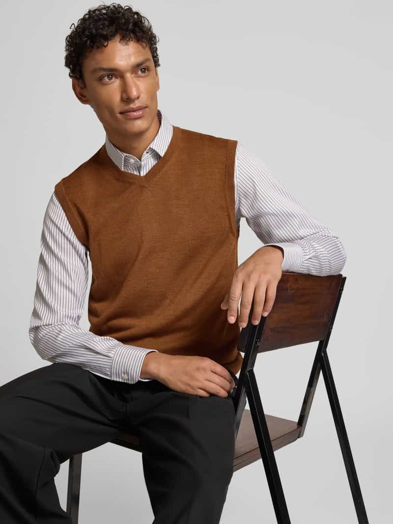 Christian Berg Men Gebreid shirt van een mix van merinowol met V-hals