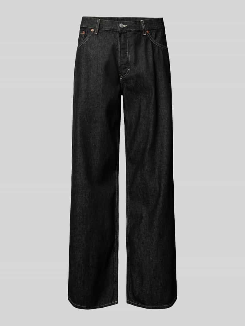 Weekday Loose fit jeans in 5-pocketmodel model 'Sphere'