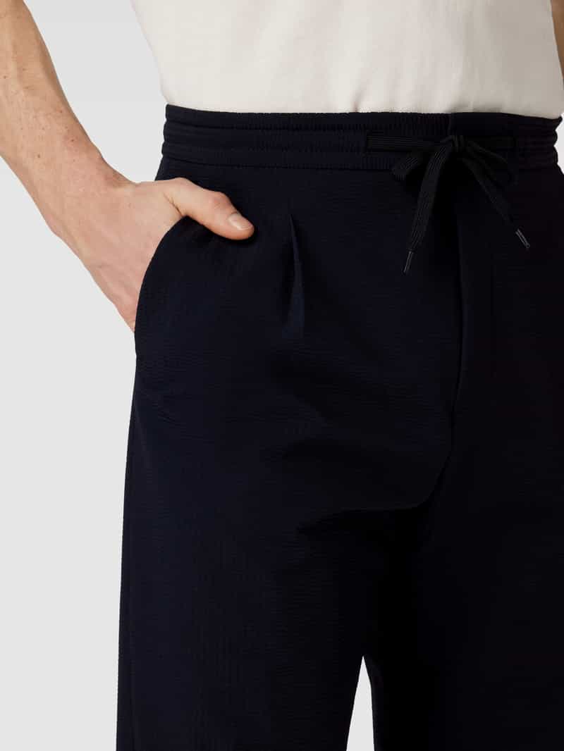 HUGO Regular fit bandplooibroek met structuurmotief model 'Teagan'